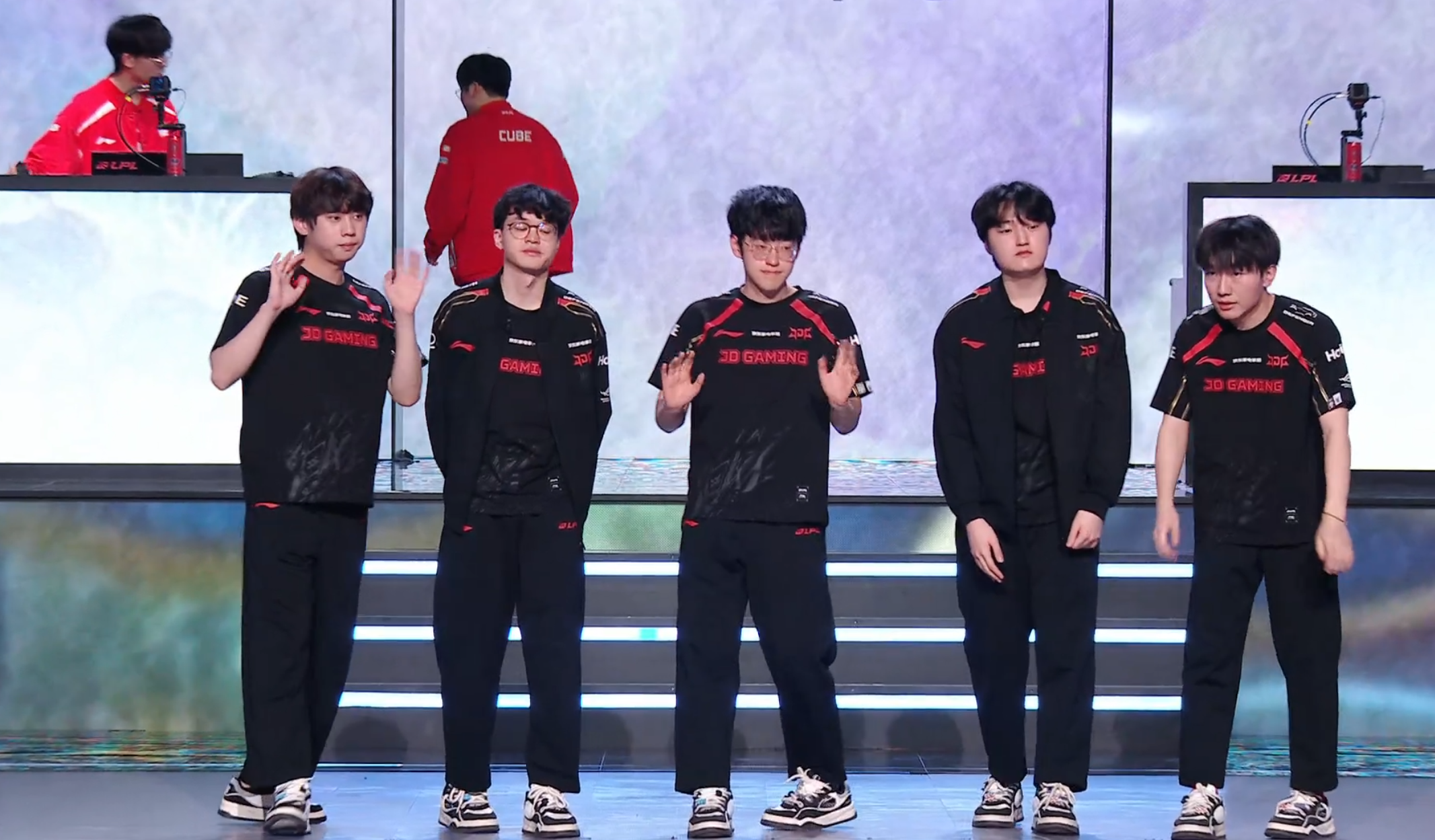 开元体育平台 -Scout回归赛场，挺进下一轮首场状态亮眼，TL观众沸腾！的简单介绍